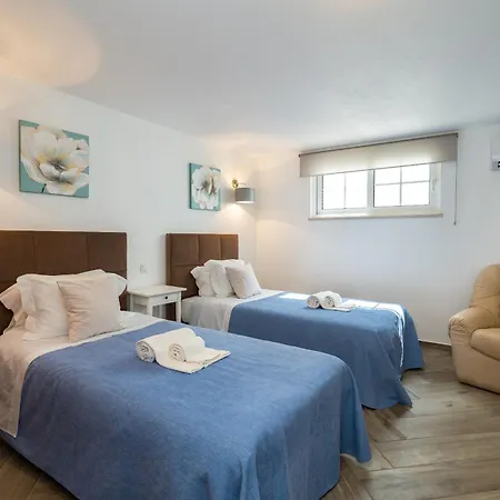 Heated Pool 6 Bedroom Private In Center Of Olhos De Agua ヴィラ *