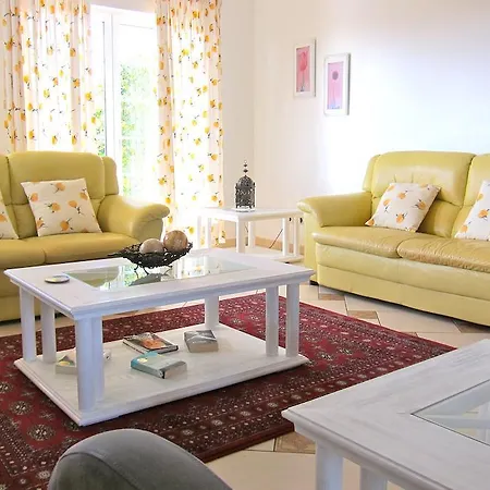 Villa 6 Bedroom Brady Private With Pool And Garden