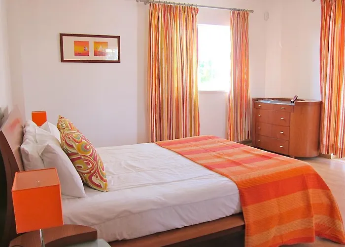 ヴィラ Heated Pool 6 Bedroom Private Villa In Center Of Olhos De Agua *