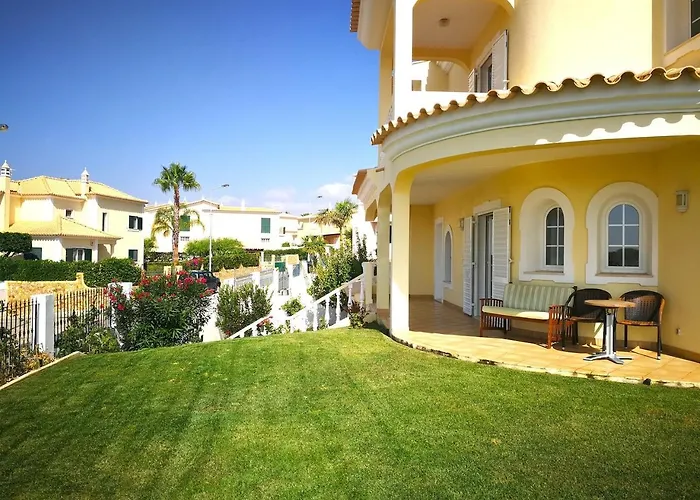 Heated Pool 6 Bedroom Private Villa In Center Of Olhos De Agua ヴィラ *
