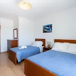 Heated Pool 6 Bedroom Private In Center Of Olhos De Agua *