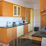 Heated Pool 6 Bedroom Private In Center Of Olhos De Agua Albufeira