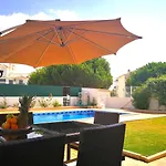 Heated Pool 6 Bedroom Private In Center Of Olhos De Agua