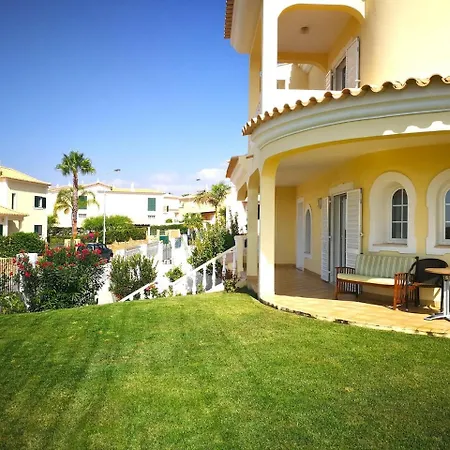 Heated Pool 6 Bedroom Private In Center Of Olhos De água Villa *