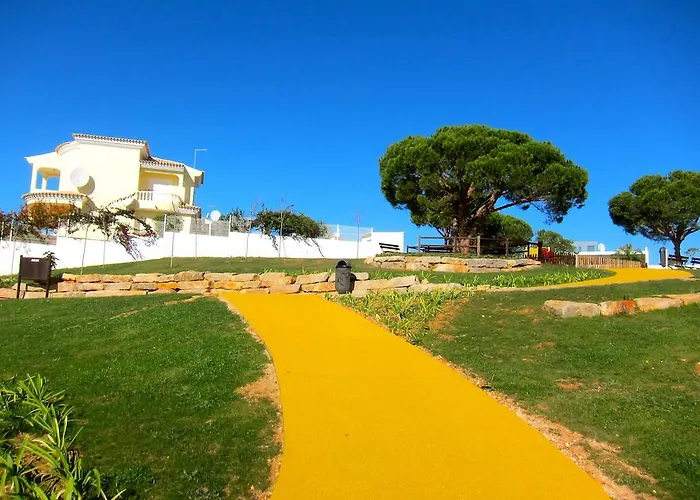 Heated Pool 6 Bedroom Private Villa In Center Of Olhos De Agua